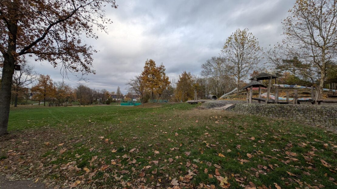 Steffi-Graf-Park in unmittelbarer Nähe