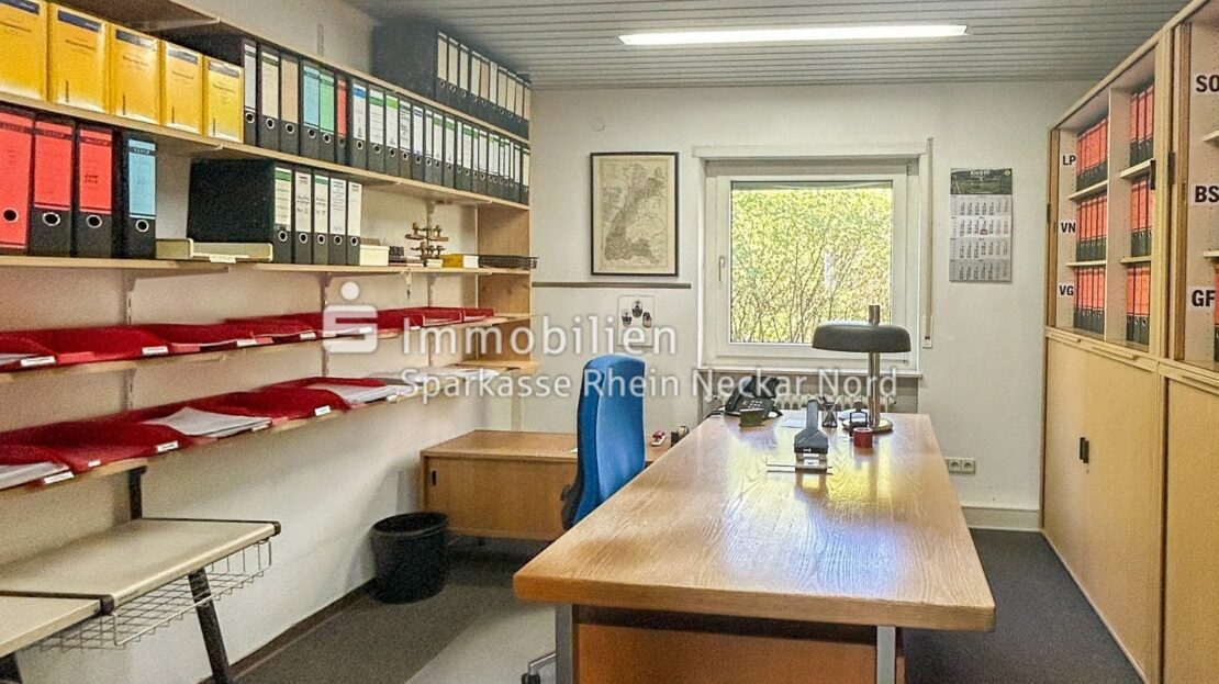 Büro EG