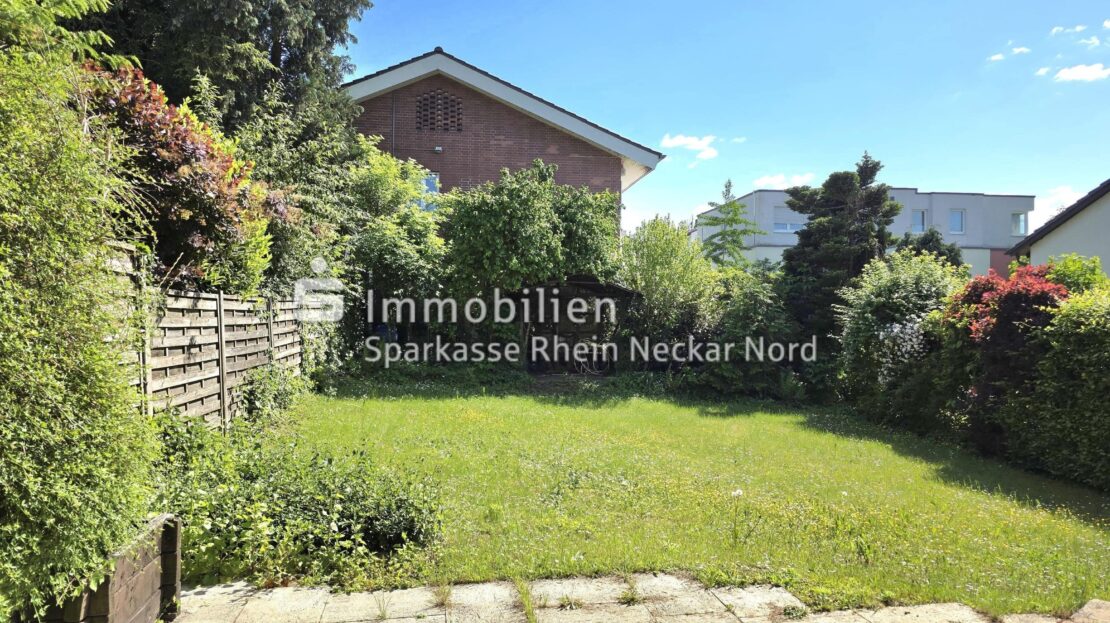 Gartenansicht von der Terrasse aus