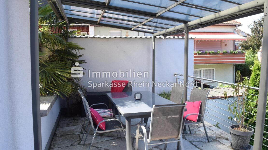Dachterrasse mit Überdachung