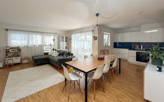 Einzigartige Eigentumswohnung mit Loft-Charakter, XXL-Dachterrasse & Privatzugang