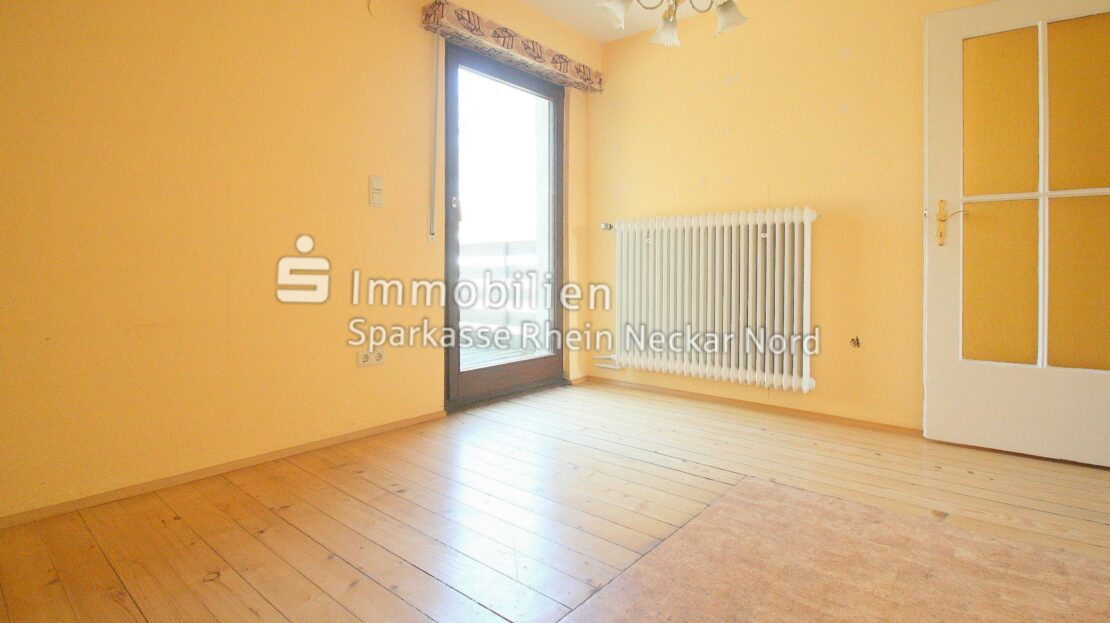 SZ 2 mit Balkon DG
