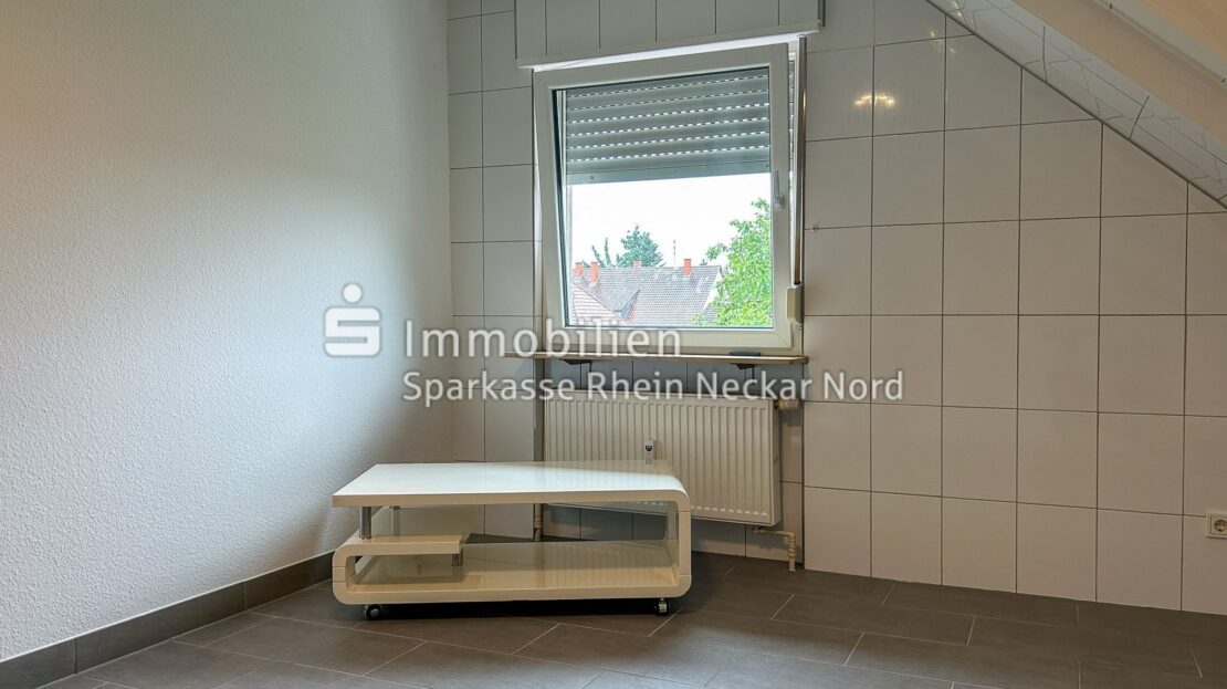 Wohnzimmer DG Wohnung