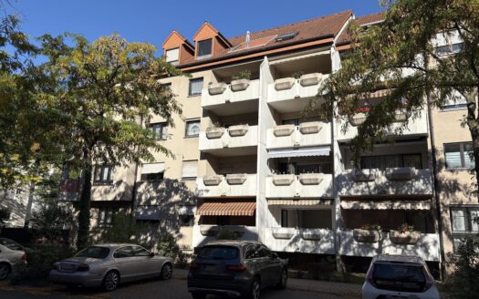 Sofort frei – 3-Zimmer-Wohnung mit Balkon und Tiefgaragenstellplatz