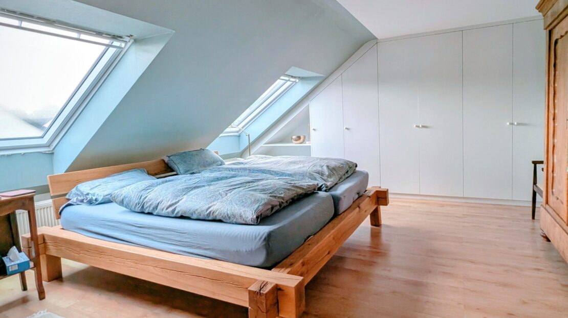 Schlafzimmer DG