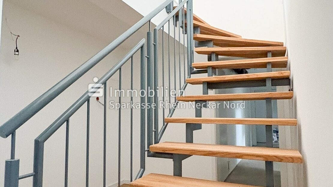 Treppe zu weiteren Zimmern