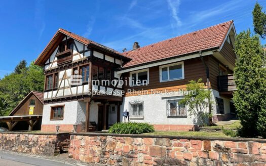 Schönes Anwesen für Kenner und handwerkliche Könner!