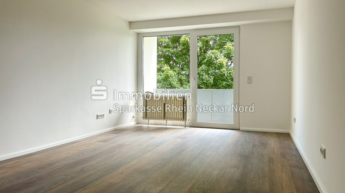 Zimmer Blickrichtung Balkon