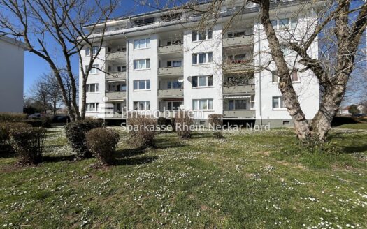 Hausansicht von der Straße aus