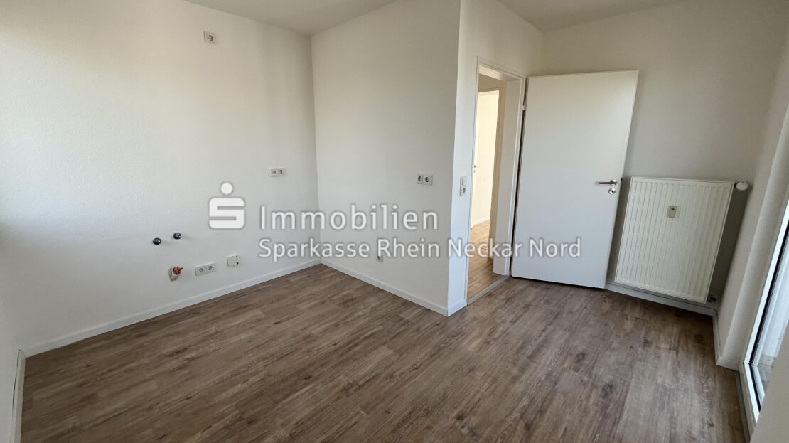 Küche mit Blick zum Flur