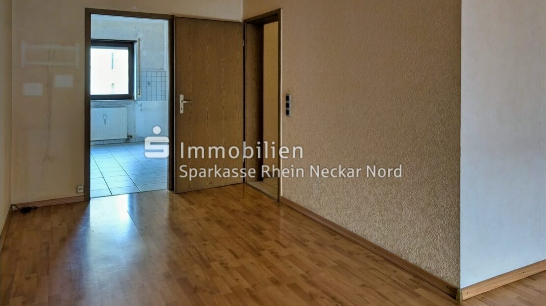 Essbereich mit Blick zur Küche