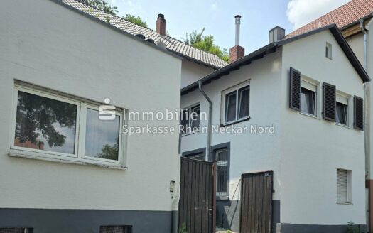 Investitionsmöglichkeit in Weinheim – Wohnhaus mit Potential in toller Lage