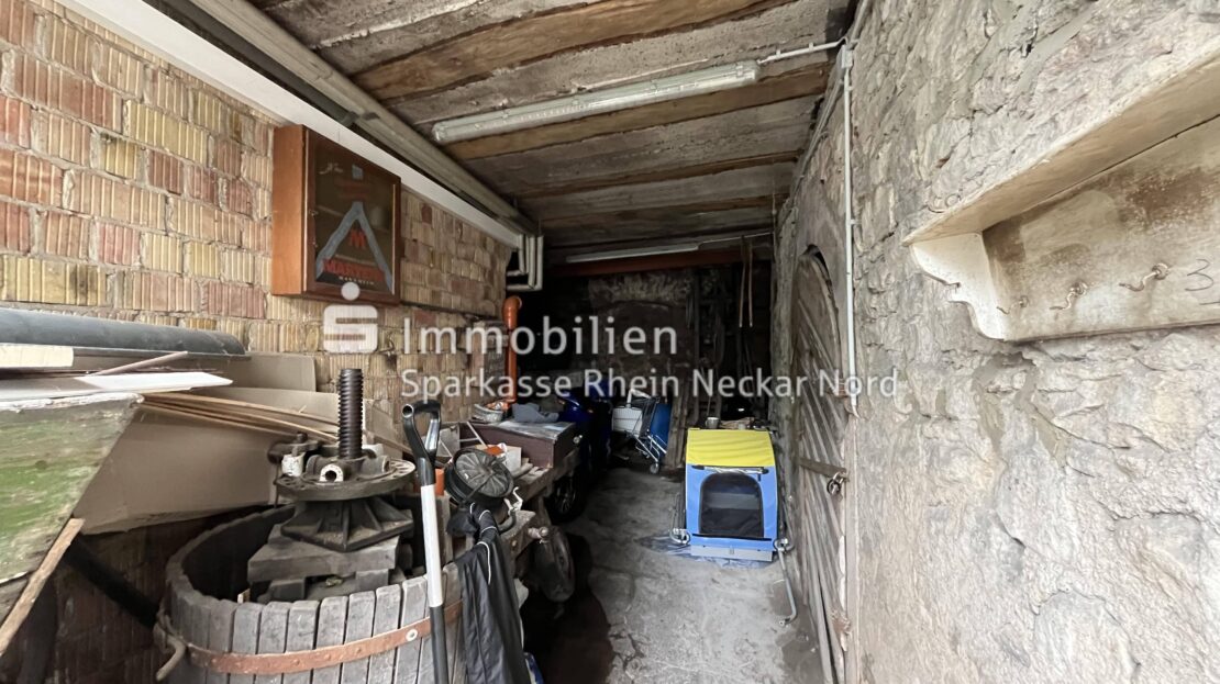 Vorraum zum Keller