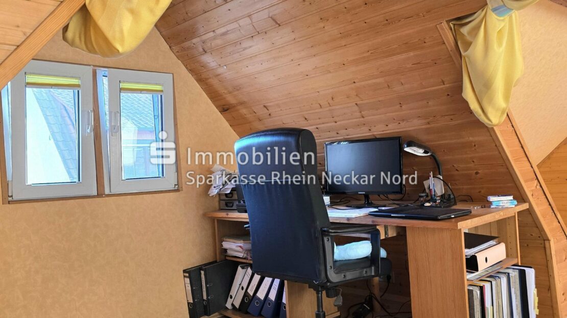 Büro im Dachstudio