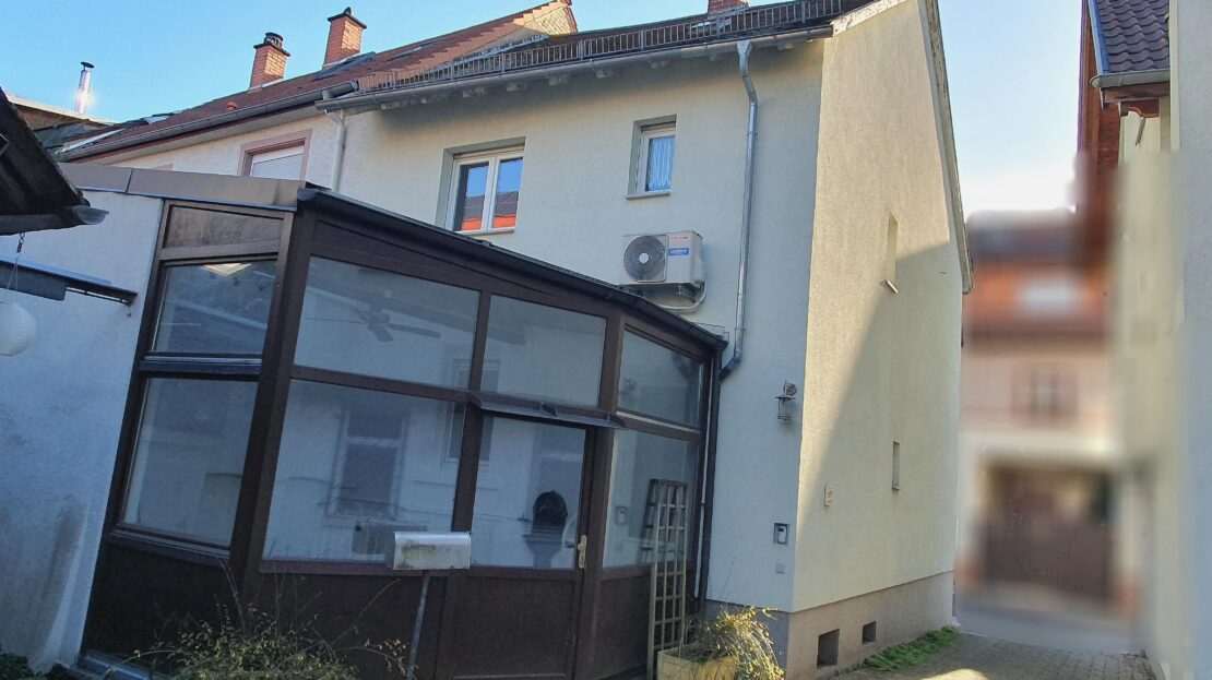 Rückwärtige Ansicht auf Haus