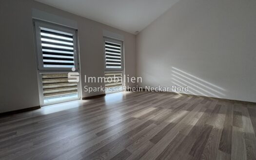 Modernes Reihenmittelhaus mit Garten, Garage & Stellplatz in Birkenheide