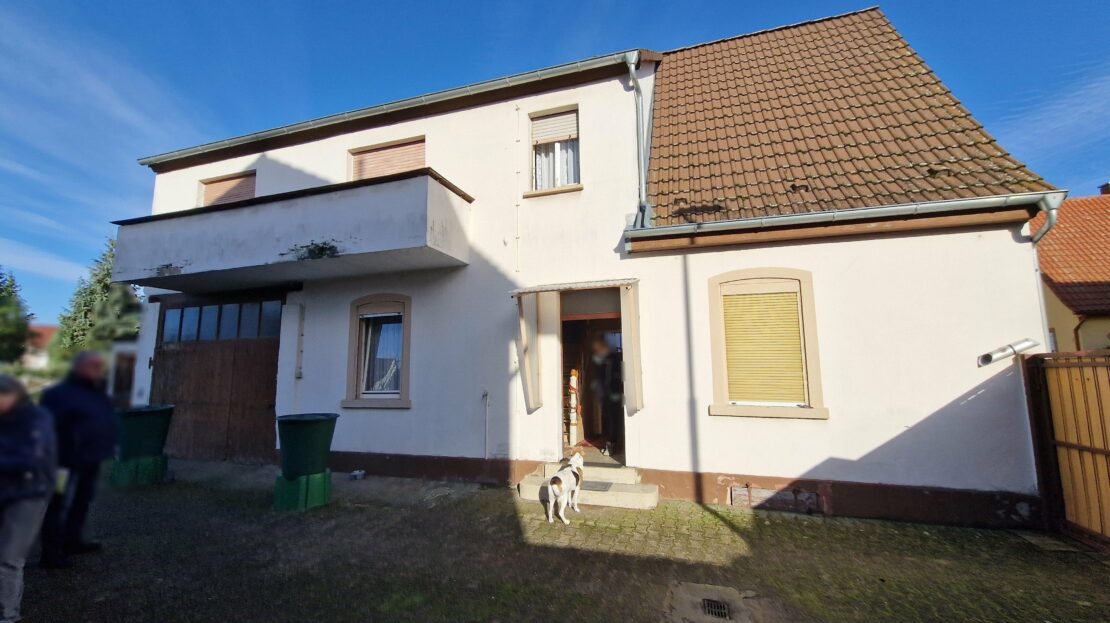 Wohnhaus von vorne gesehen