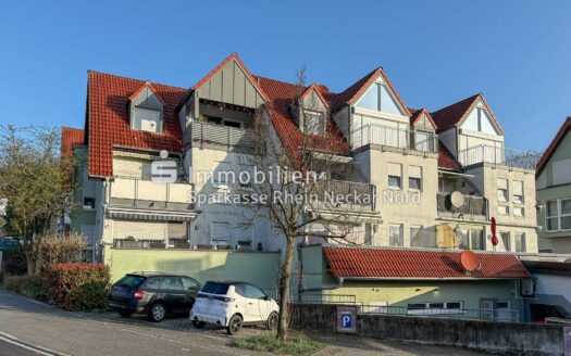 Lichtdurchflutete DG-Wohnung mit 2 Südbalkonen & traumhaftem Ausblick