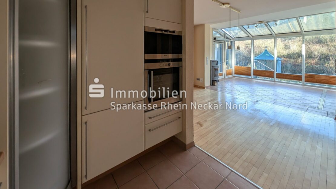 Küche mit Essbereich