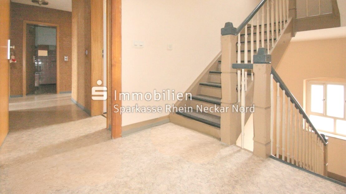 Hausflur DG + Treppe Speicher