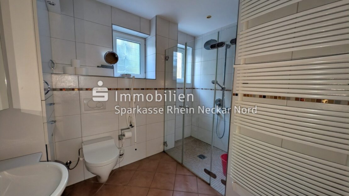 Badezimmer EG