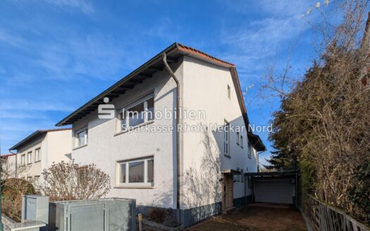 Tolles Zweifamilienhaus in Schwetzingen in guter Lage