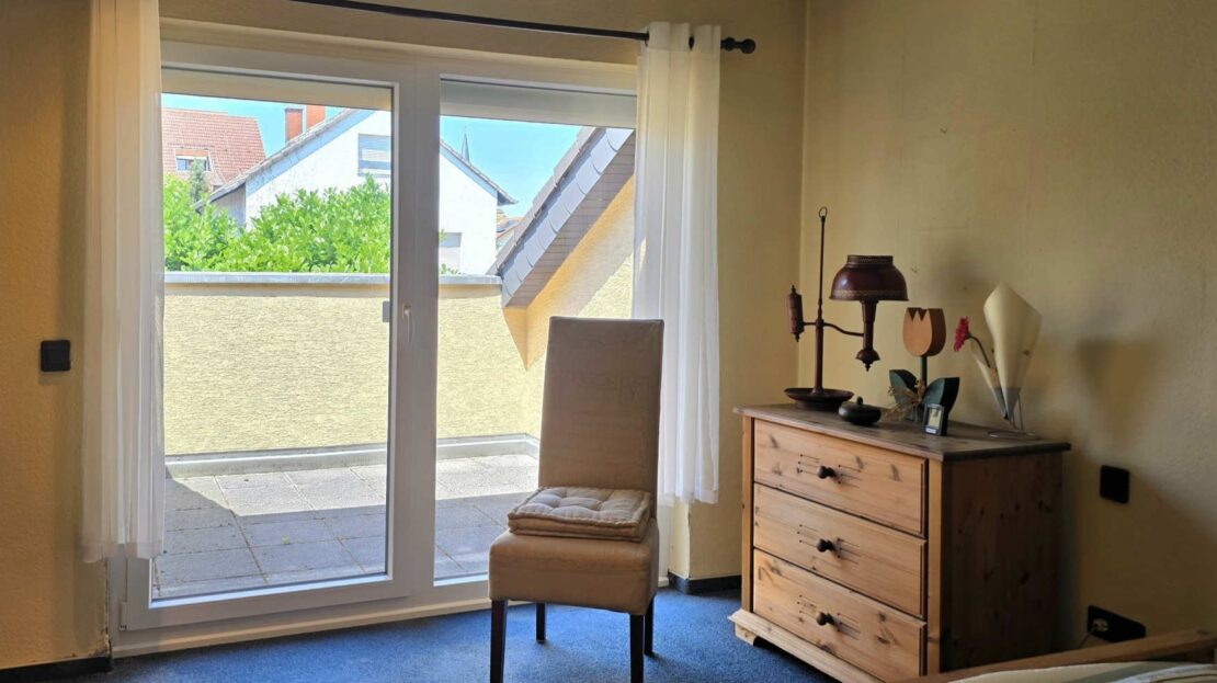 Schlafraum im DG mit Loggia