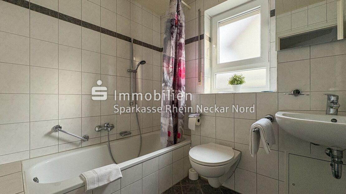 Hotelzimmer Bad