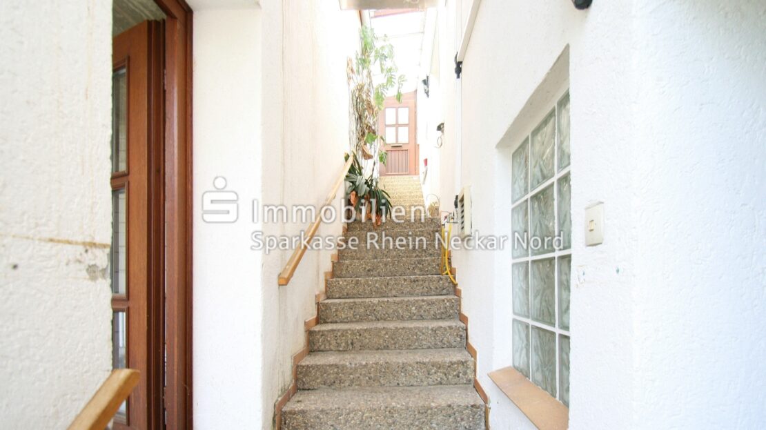 Treppe zum Gartengeschoss