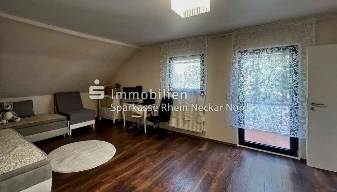 Schlafzimmer 2