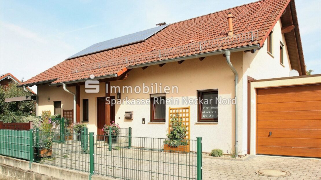 Haus mit Photovoltaik