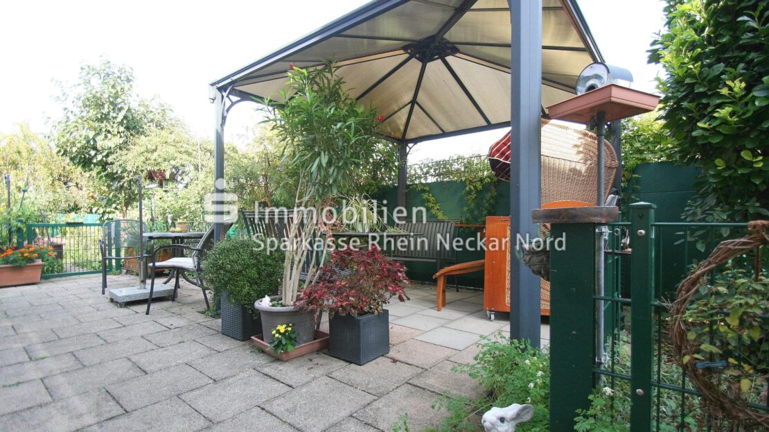 Pavillon 1 im Garten